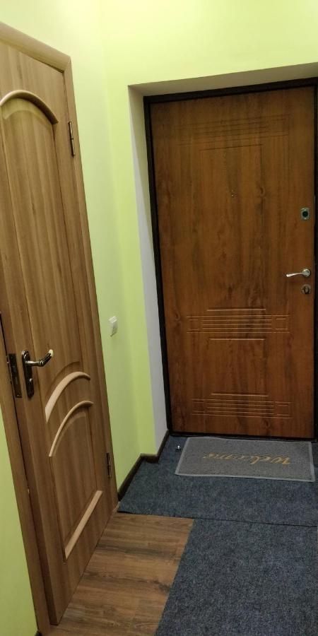 Apartment Near University Chernivtsi Exterior foto